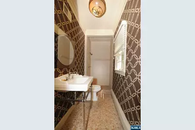 273 Joshua Lane, Wyckoff Township, NJ 07481 - Photo 9