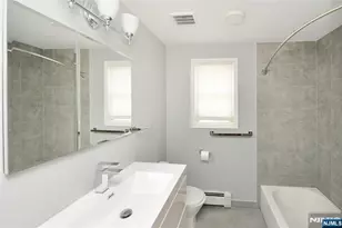 11 Gregory Ct, Elmwood Park, NJ 07407 - Photo 9