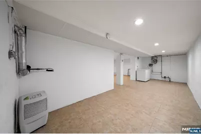 30 E 2nd Street, Clifton, NJ 07011 - Photo 29