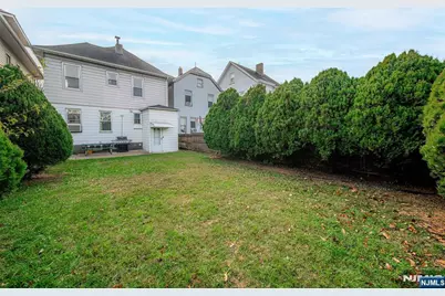 30 E 2nd Street, Clifton, NJ 07011 - Photo 33