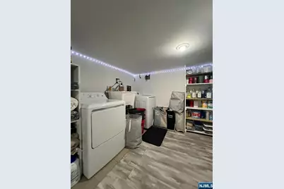 493 River Drive, Elmwood Park, NJ 07407 - Photo 15