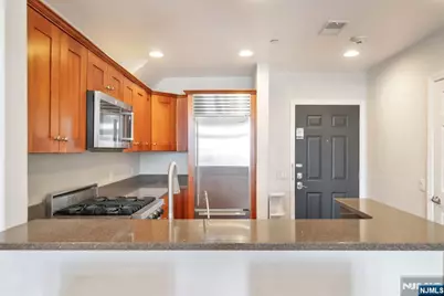 7400 River Road 419 #419, North Bergen, NJ 07047 - Photo 7