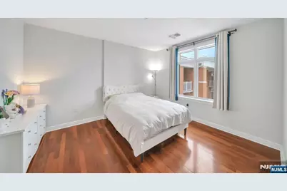 7400 River Road 419 #419, North Bergen, NJ 07047 - Photo 9