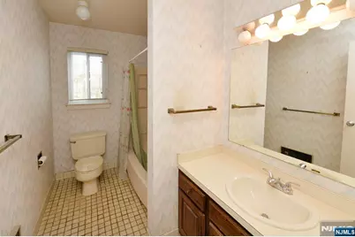 50 Rock Road A7 #A7, Hawthorne, NJ 07506 - Photo 13