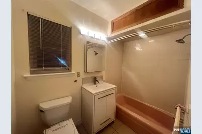 239 Crescent Lane 1 #1, Cliffside Park, NJ 07010 - Photo 7