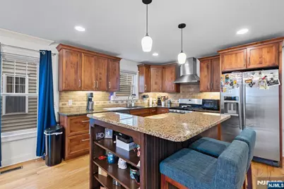 817 7th Street A #A, Secaucus, NJ 07094 - Photo 9