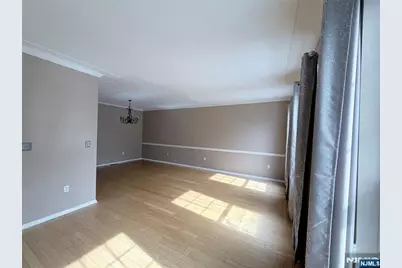 123 Bobolink Court, Wayne, NJ 07470 - Photo 3