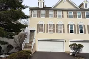 123 Bobolink Ct, Wayne, NJ 07470 - Photo 1