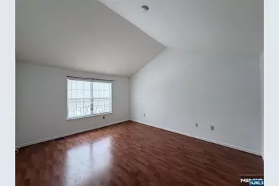 123 Bobolink Court, Wayne, NJ 07470 - Photo 15