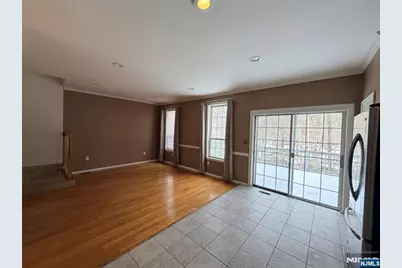 123 Bobolink Court, Wayne, NJ 07470 - Photo 9