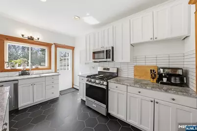 12 Chestnut Street, Cresskill, NJ 07626 - Photo 17