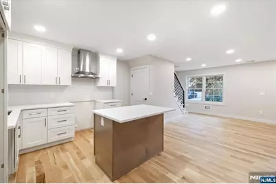 355 Rea Avenue, Hawthorne, NJ 07506 - Photo 11