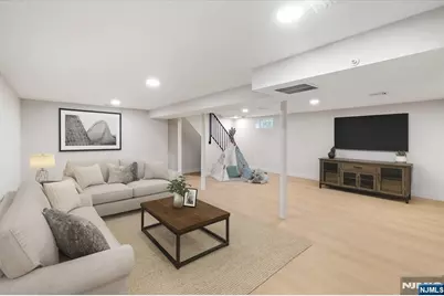 355 Rea Avenue, Hawthorne, NJ 07506 - Photo 31