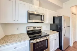 103 Johnson Ave 203, Hackensack, NJ 07601 - Photo 3