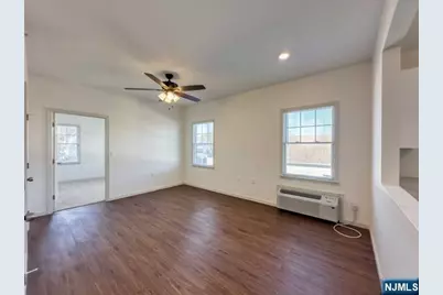 103 Johnson Avenue 203 #203, Hackensack, NJ 07601 - Photo 5