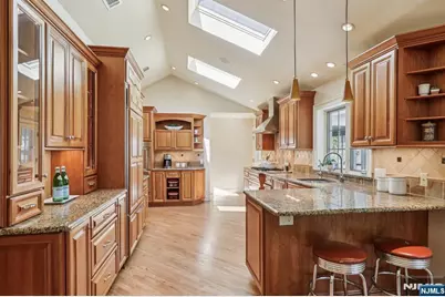 132 Dimmig Road, Upper Saddle River, NJ 07458 - Photo 11