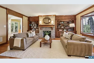 132 Dimmig Road, Upper Saddle River, NJ 07458 - Photo 5