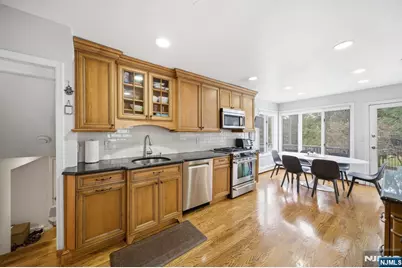 126 Sussex Road, Tenafly, NJ 07670 - Photo 11