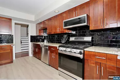 607 Glasmere Road, Mahwah, NJ 07430 - Photo 17