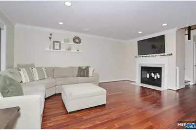 607 Glasmere Road, Mahwah, NJ 07430 - Photo 11