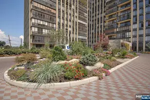 300 Winston Dr 502, Cliffside Park, NJ 07010 - Photo 15