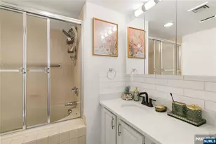 15 Boulder Run Rd, Paterson, NJ 07501 - Photo 13