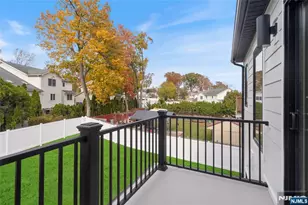 333 Harrison St, Paramus, NJ 07652 - Photo 35