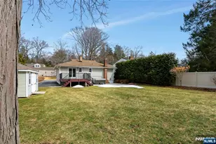 9 Sioux Ave, Oakland, NJ 07436 - Photo 5