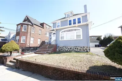 804 Fairview Lane 2 #2, Fort Lee, NJ 07024 - Photo 1