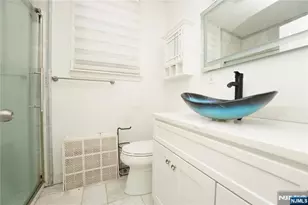 804 Fairview Ln 2, Fort Lee, NJ 07024 - Photo 9