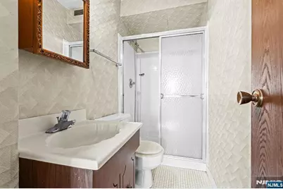 170 Lafayette Avenue 6A #6A, Passaic, NJ 07055 - Photo 11