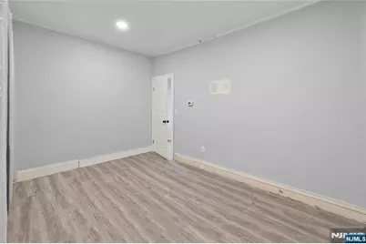 580 Monroe Avenue 1 #1, Elizabeth, NJ 07201 - Photo 7