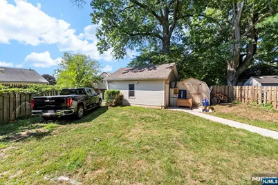 467 Summit Avenue, Hackensack, NJ 07601 - Photo 35