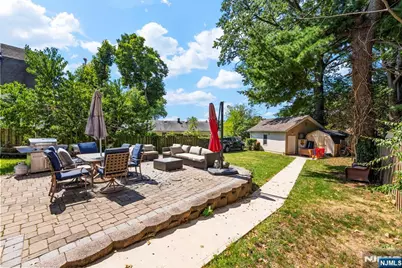 467 Summit Avenue, Hackensack, NJ 07601 - Photo 31