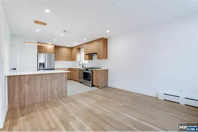 100 E Harwood Terrace, Palisades Park, NJ 07650 - Photo 3