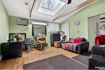 131 Paterson Avenue, Wallington, NJ 07057 - Photo 35