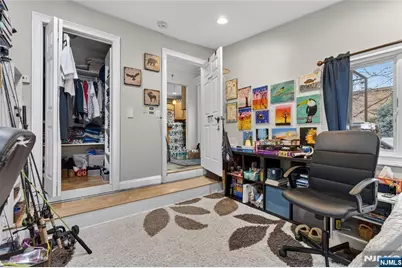 131 Paterson Avenue, Wallington, NJ 07057 - Photo 25