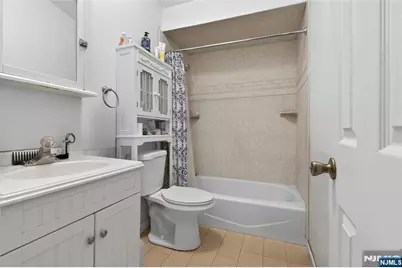 131 Paterson Avenue, Wallington, NJ 07057 - Photo 43