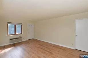 250 Oak E4, Ridgewood, NJ 07450 - Photo 5