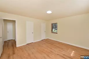 250 Oak E4, Ridgewood, NJ 07450 - Photo 9