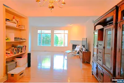 105 Hudson Cove 105 #105, Edgewater, NJ 07020 - Photo 13