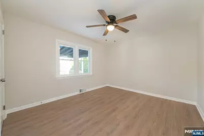 64 Harwich, Dumont, NJ 07628 - Photo 13