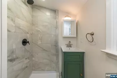 64 Harwich, Dumont, NJ 07628 - Photo 21