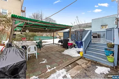 698 Fairview Avenue, Fairview, NJ 07022 - Photo 7