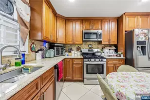 698 Fairview Ave, Fairview, NJ 07022 - Photo 21