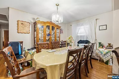 698 Fairview Avenue, Fairview, NJ 07022 - Photo 37