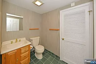 68 Peach Hill Ct, Ramsey, NJ 07446 - Photo 21