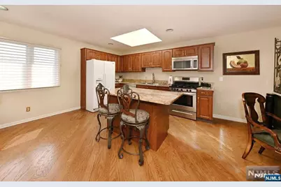 68 Peach Hill Court, Ramsey, NJ 07446 - Photo 3