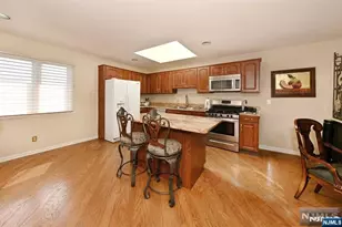 68 Peach Hill Ct, Ramsey, NJ 07446 - Photo 3