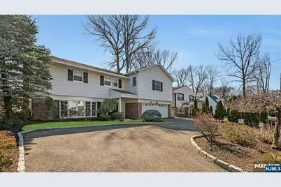 460 New Bridge Road, Bergenfield, NJ 07621 - Photo 3